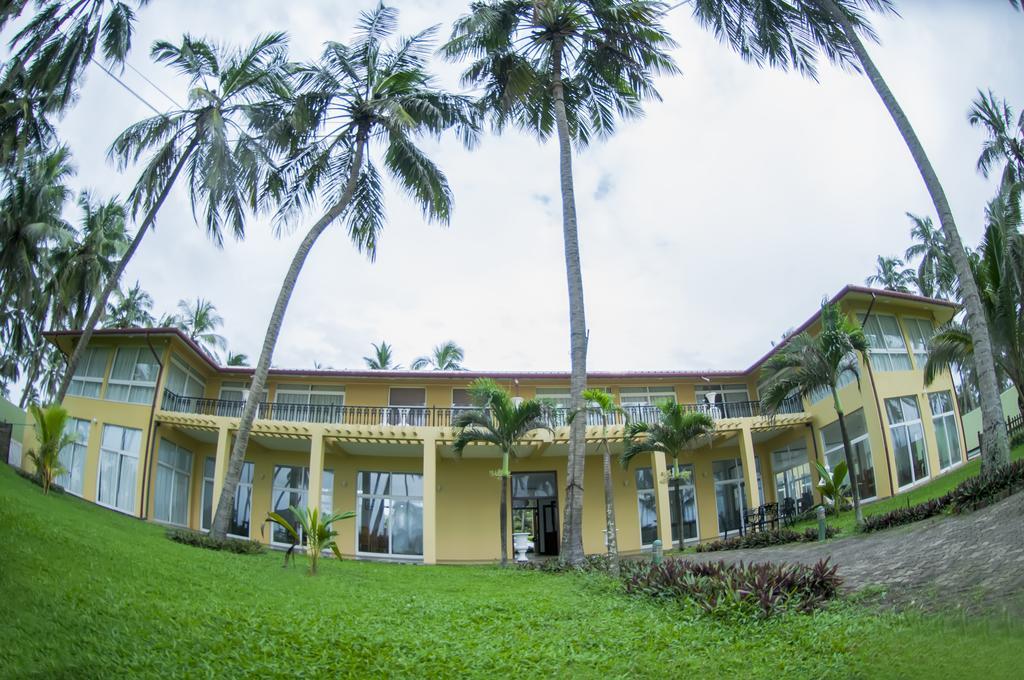 Hotel Villa Viana Marawila Exterior photo